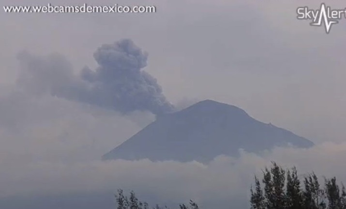 Foto: César Valdez Exhorta Protección Civil a no acercarse al volcán Popocatépetl