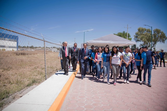 Foto: Cortesía  BUAP inaugura calle de acceso a Preparatoria Emiliano Zapata en San Martín Texmelucan