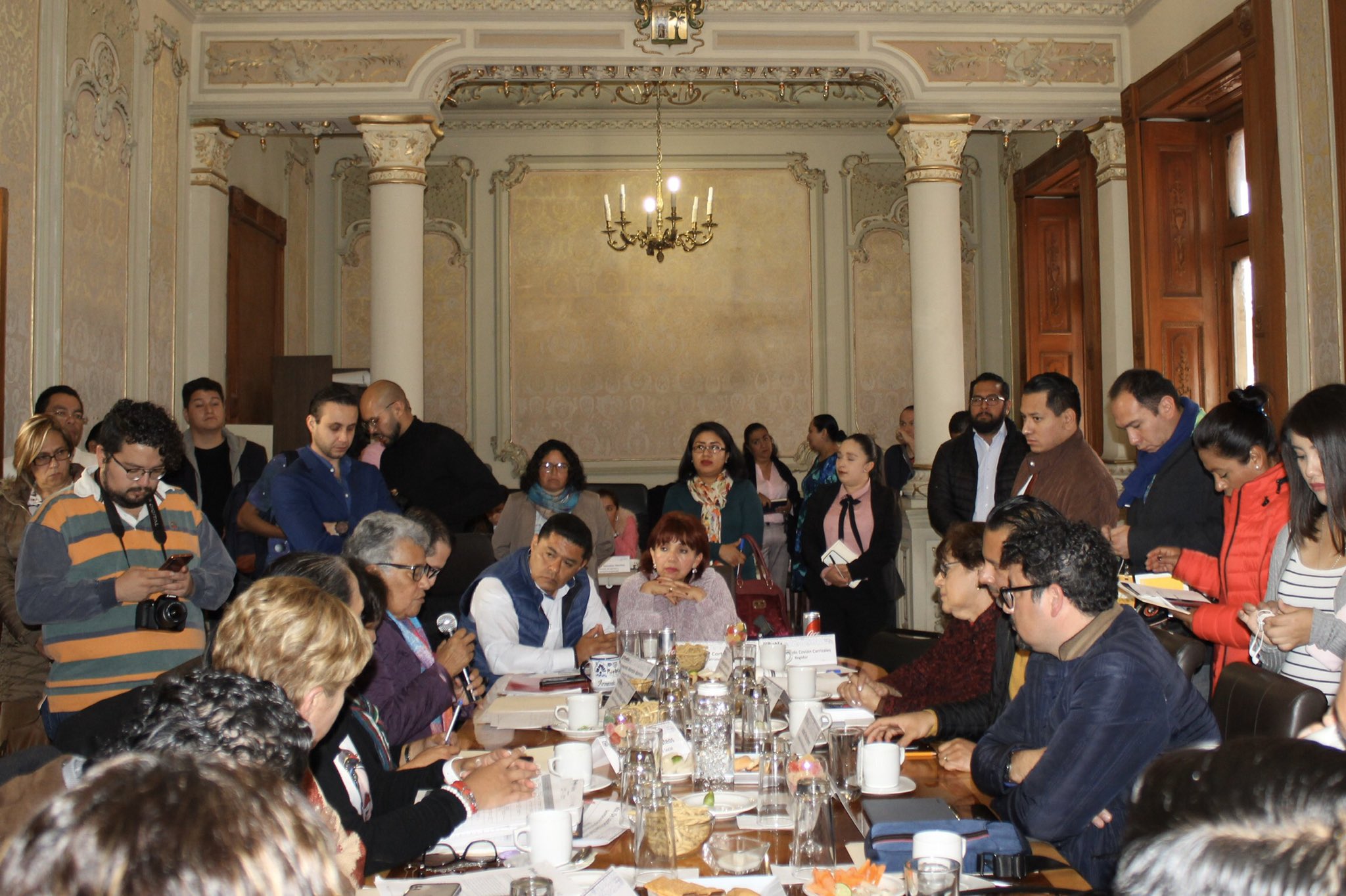 Foto: Cortesía  Regidores aprueban retiro de bolardos y macetones en el Centro Histórico de Puebla