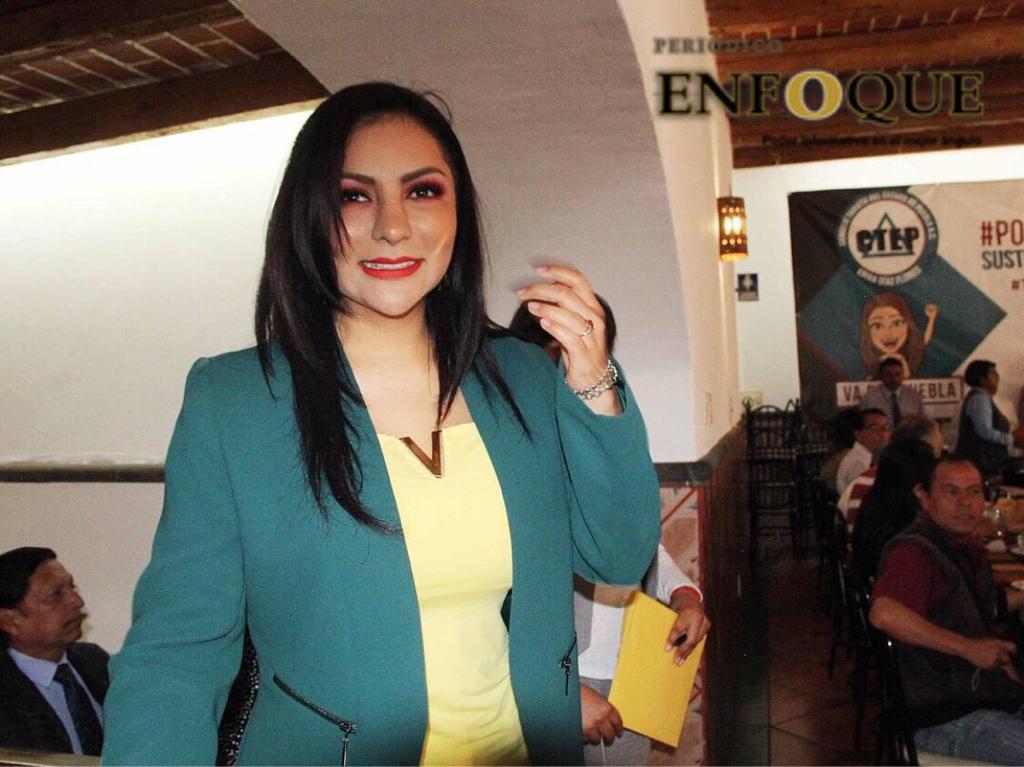 En Puebla existen 30 mil taxis piratas: Díaz