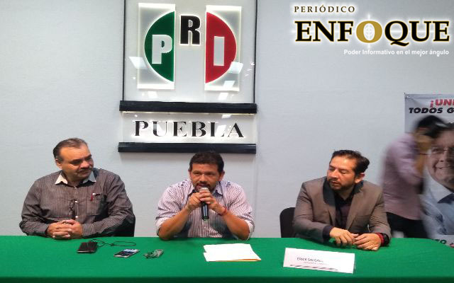 Foto: Daniel Jiménez Formalizan petición para la expulsión de priistas que apoyan a MORENA