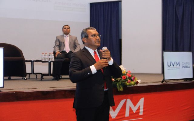 Promete Merino a estudiantes servicio social remunerado