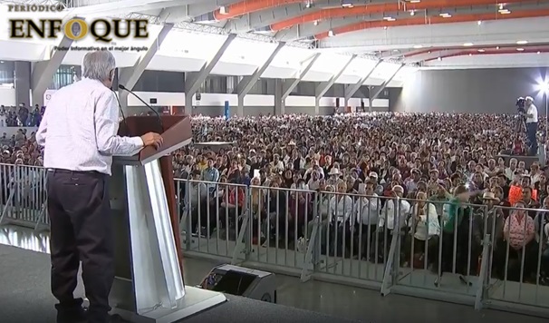 Foto: Especial En evento de AMLO abuchean a Pacheco Pulido y a Claudia Rivera