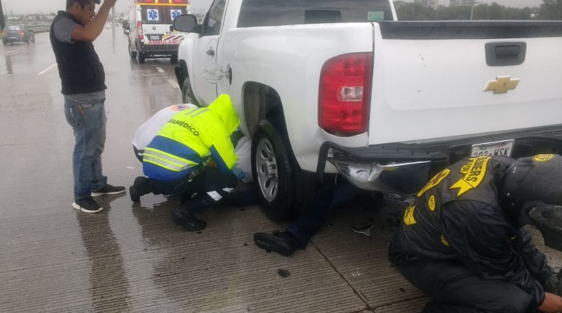 Foto: Especial Motociclista fallece al impactarse contra un vehículo en Periférico Ecológico