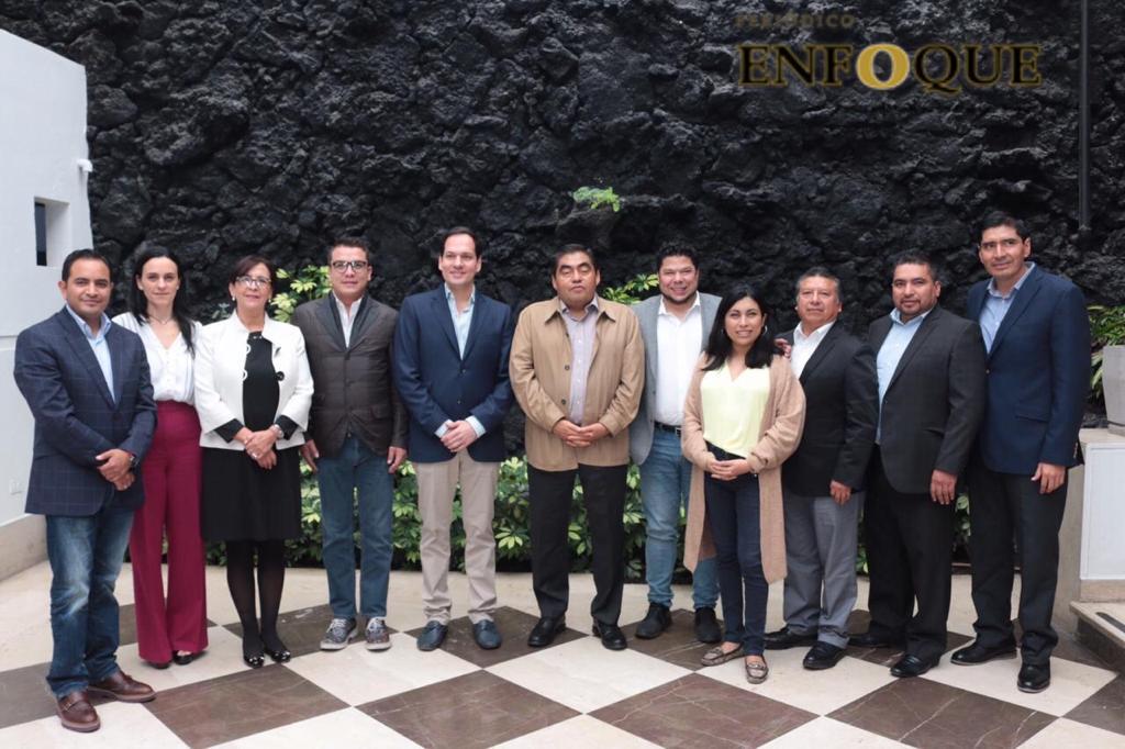 Diputados se reúnen con Luis Miguel Barbosa, acuerdan agenda conjunta
