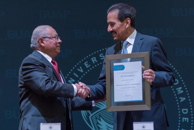 Recibe BUAP reconocimiento de calidad por parte de CIEES y COPAES