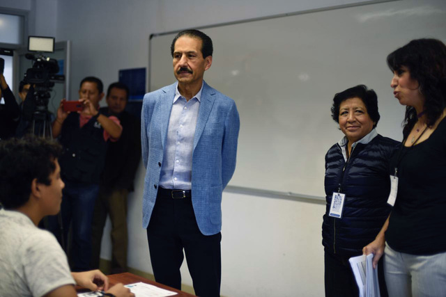 Foto: Cortesía BUAP colaborará con el nuevo gobernador del estado de Puebla: Esparza Ortiz
