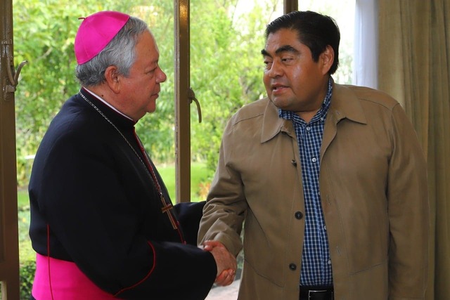 Foto: Especial  Se reúne el gobernador electo Barbosa Huerta con el Arzobispo de Puebla