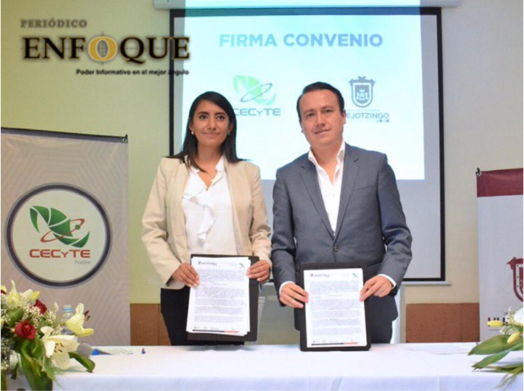 Huejotzingo y CECyTE firman convenio de colaboración para beneficio de estudiantes
