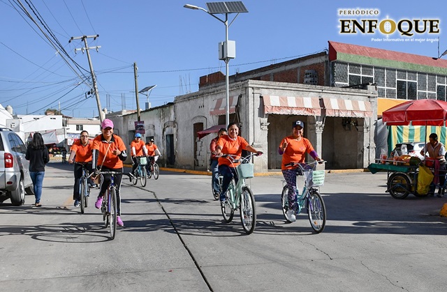 Piden vecinos de Cuautlancingo a Guadalupe Daniel ciclovías para mejorar movilidad 
