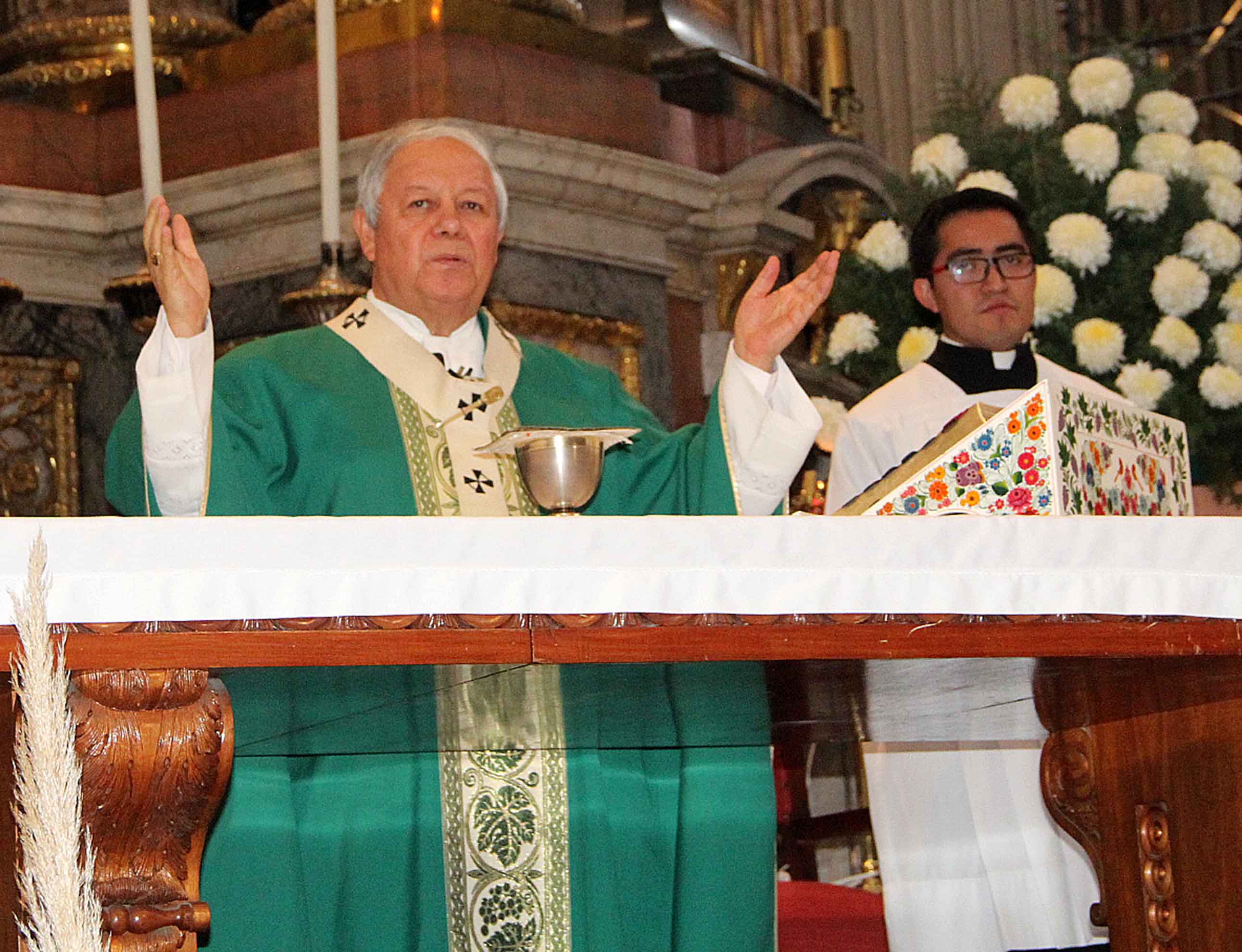 Iglesias católicas en Estados Unidos están apoyando a los migrantes: Sánchez