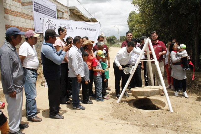 Entrega Arriaga Lila obras de mejoramiento urbano en barrio de Jesús y Cocoyotla