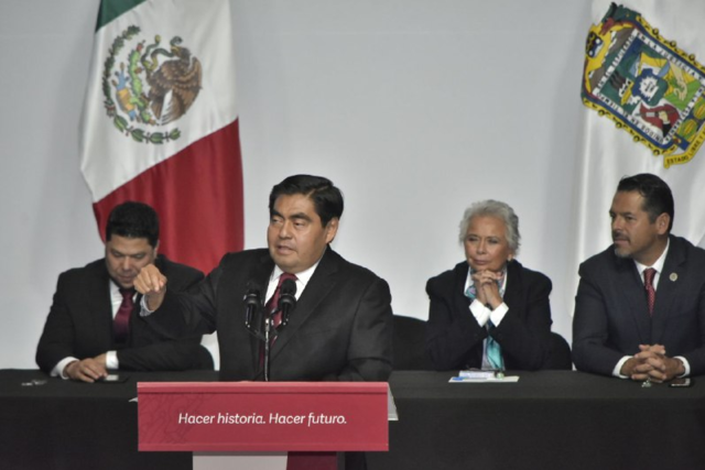 Foto: Cortesía  Llama UPAEP a Barbosa en comprometerse con la calidad educativa del estado