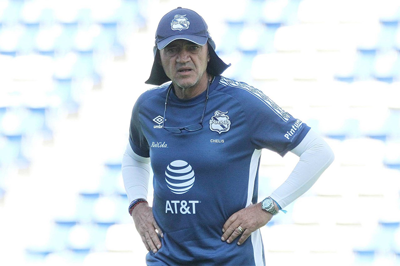 Comisión de Arbitraje le pide a Cavallini su versión sobre la expulsión ante Chivas 