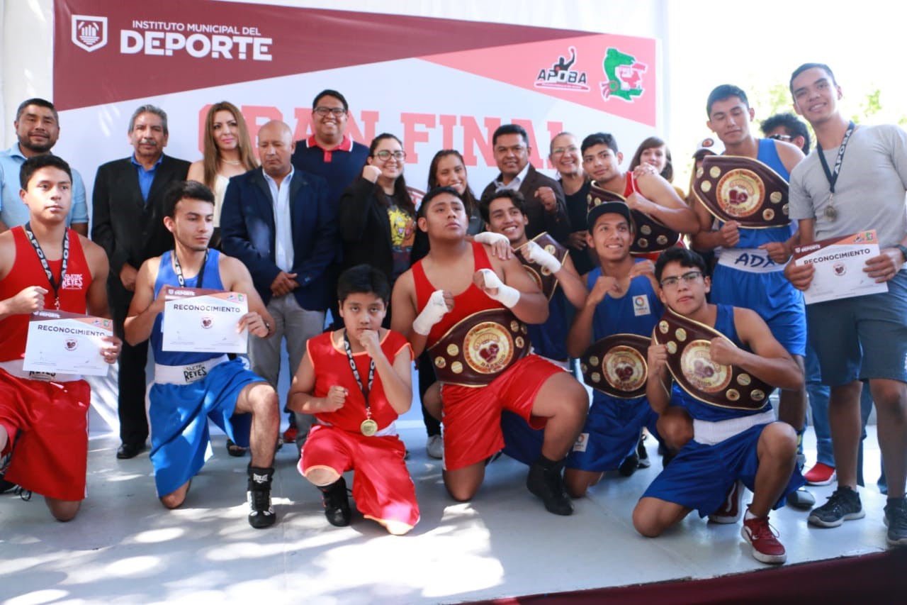 Cerca de 50 nuevos monarcas tuvo el Torneo de los Barrios de Boxeo