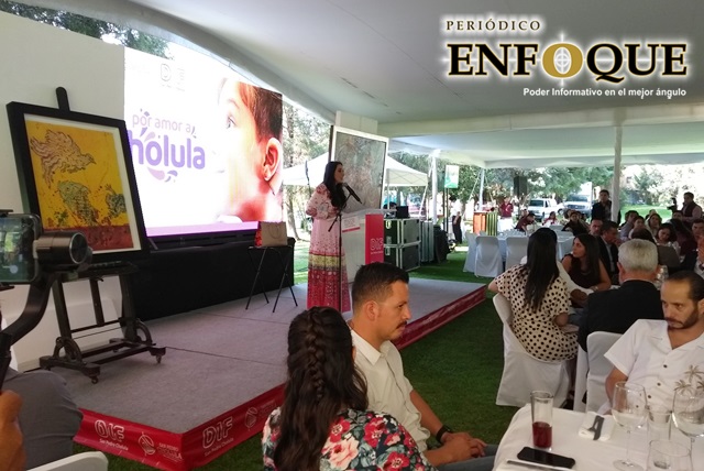 Foto: Omar Sánchez Encabeza Leticia Torres comida con causa para adquisición de aparatos auditivos