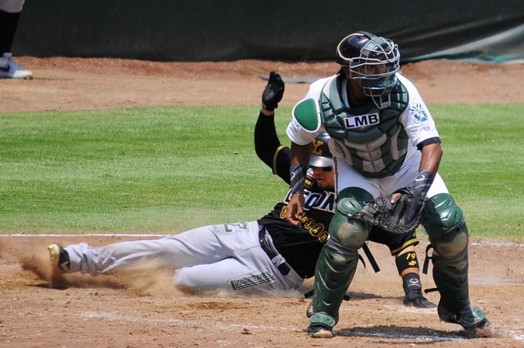 Pericos arranca última semana en casa obligado a ganar
