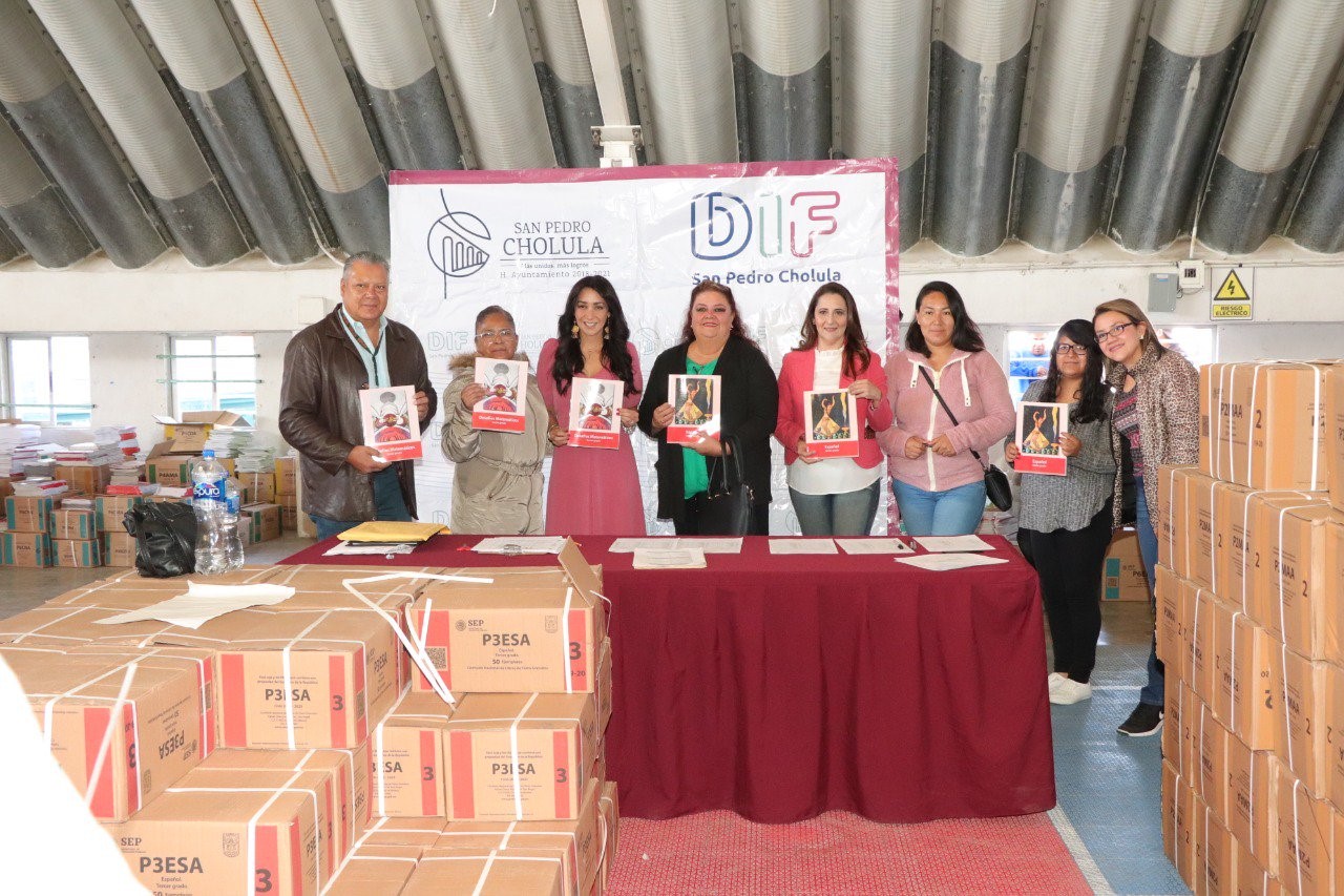 Se entregan más de 137 mil libros gratuitos para primarias públicas y privadas de San pedro Cholula