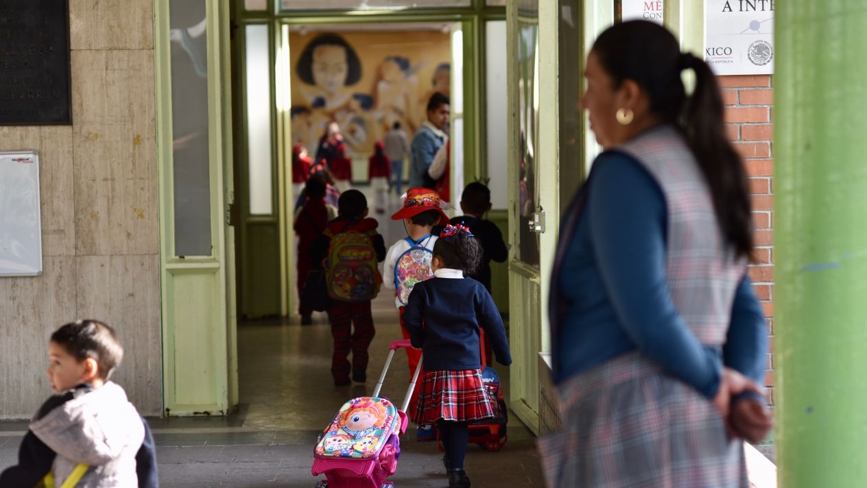 Se acabaron los descansos el último viernes de cada mes, pero habrá 'megapuentes'