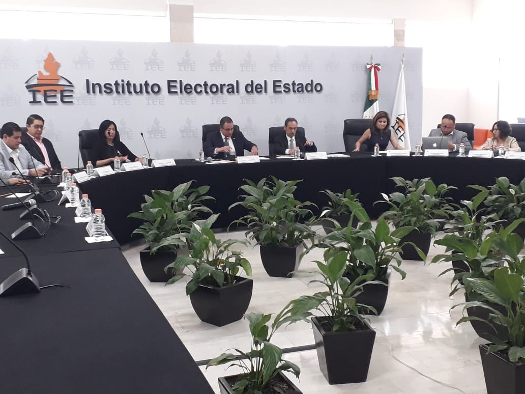 Renuncia Jacinto Herrera al Instituto Electoral del Estado(IEE)
