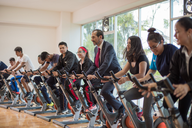 Foto: Cortesía  Esparza Ortiz entrega obras de remodelación de espacios deportivos