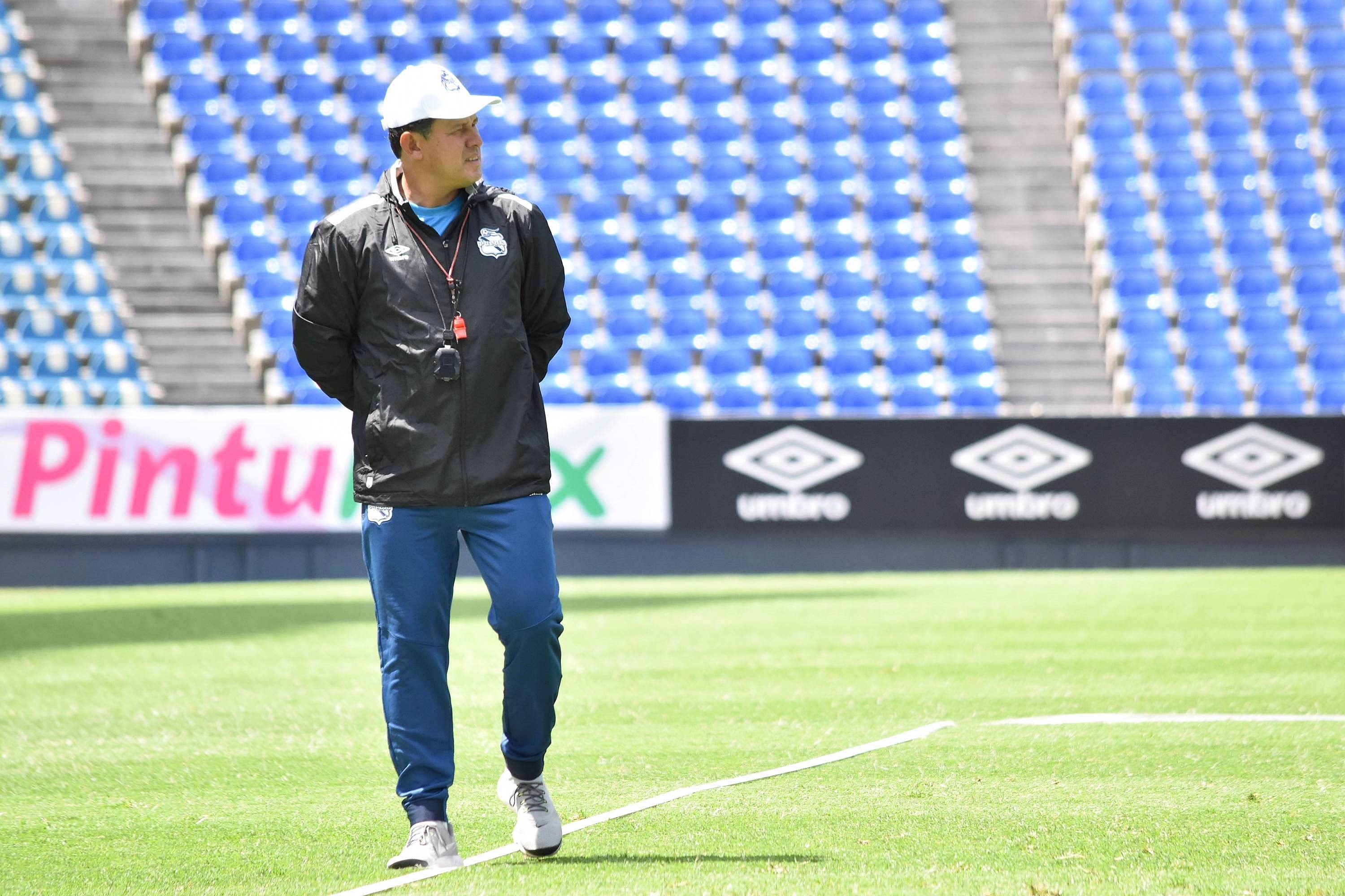 Juan Reynoso aprovecha la Fecha FIFA para conocer mejor al plantel del Puebla