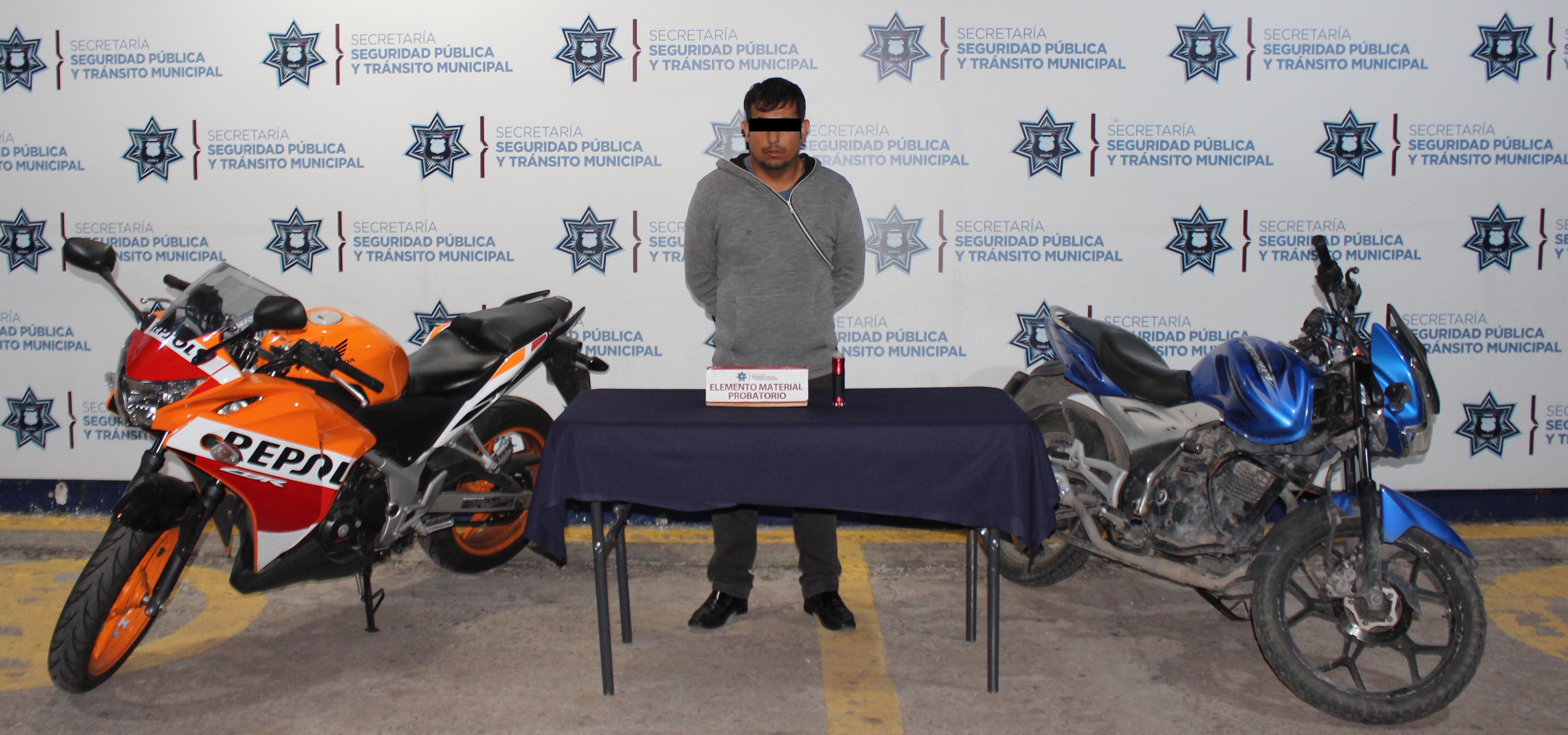 Detienen en flagrancia a sujetos por robo de motocicletas 