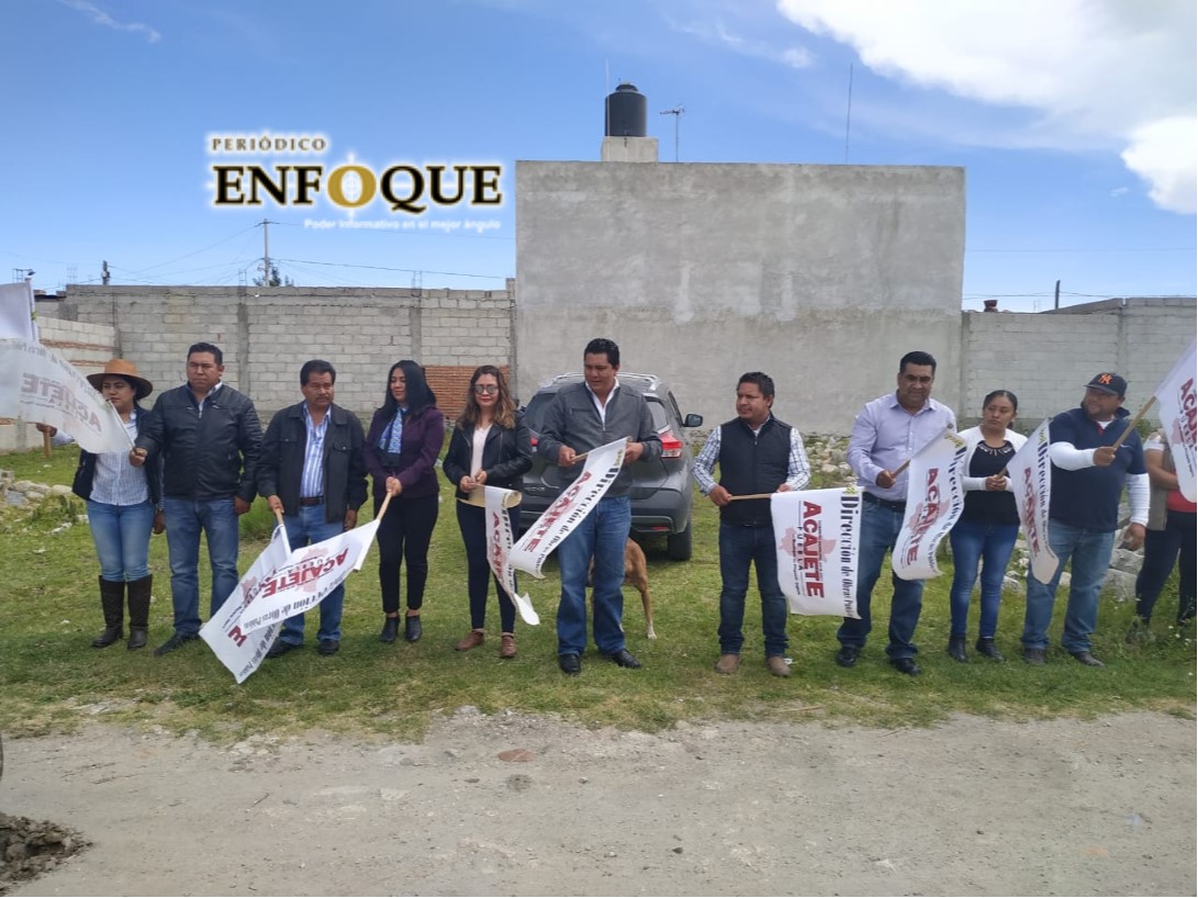 Foto: Marisol Oropeza Dan inicio a los trabajos de drenaje en San Agustín Tlaxco y alcalde pide sumar esfuerzos para mayor desarrollo