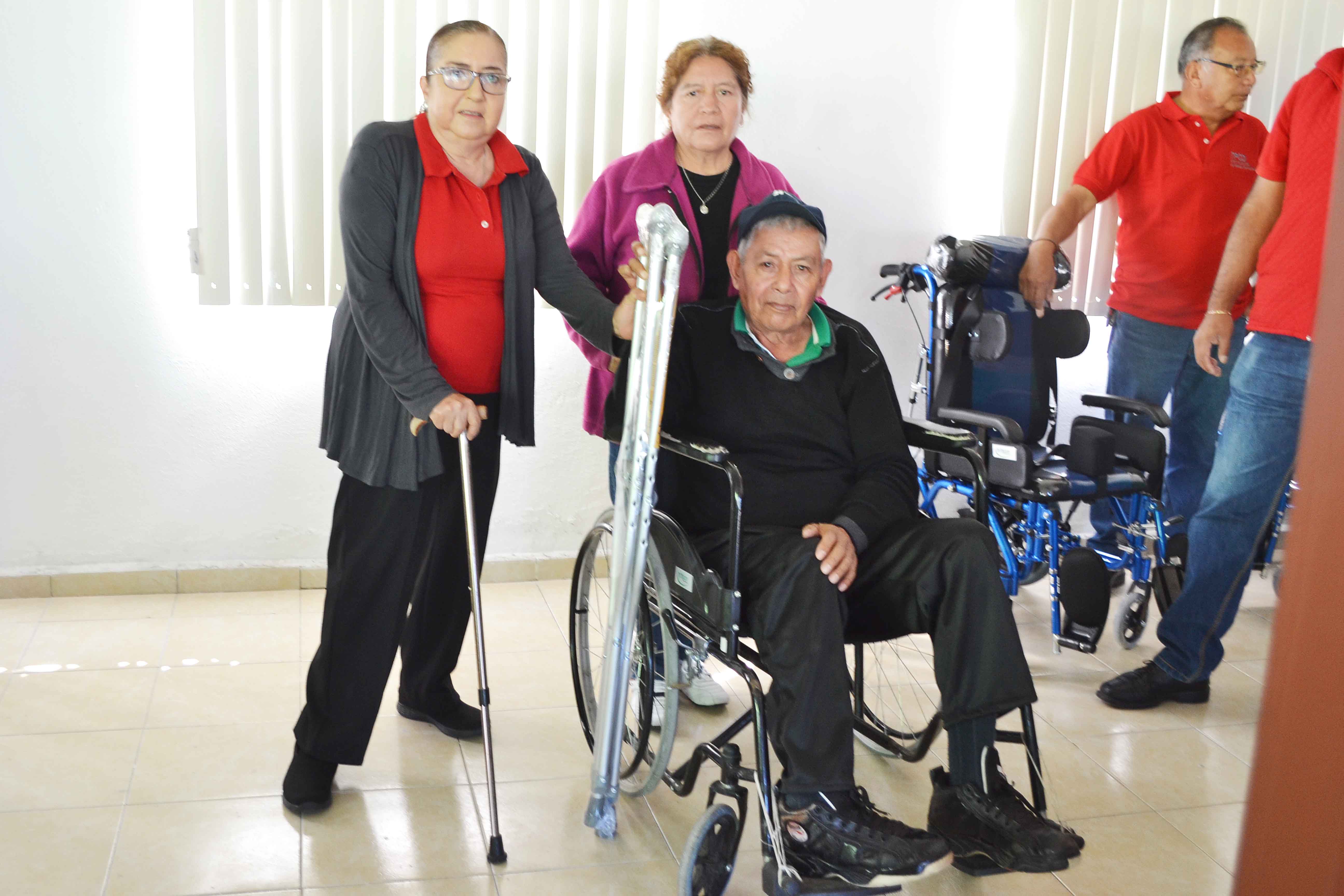 Foto: Cortesía  Entrega Itpcd 604 ayudas funcionales a personas con discapacidad