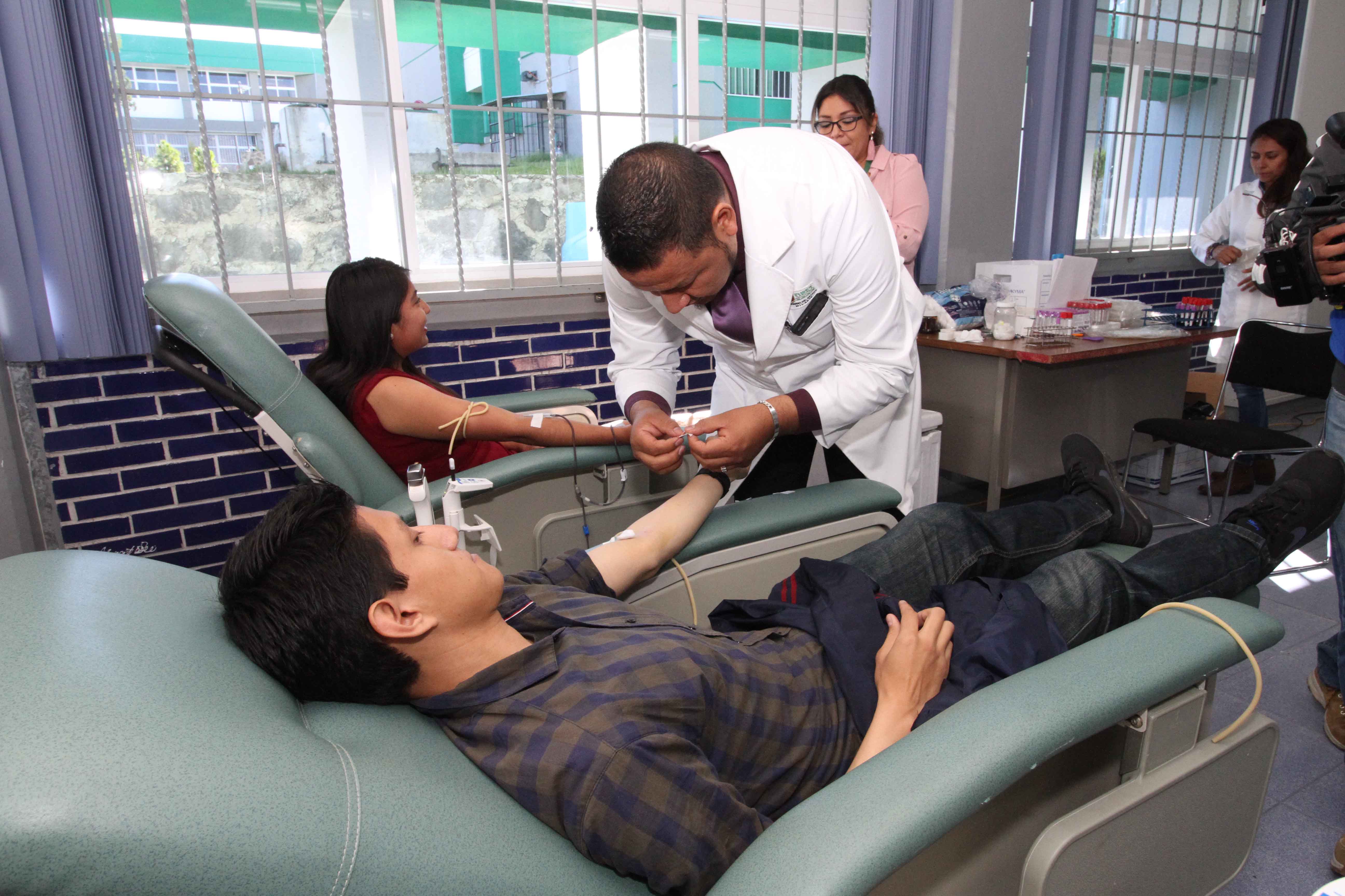 Incentiva SEPOL donación voluntaria de sangre entre universitarios