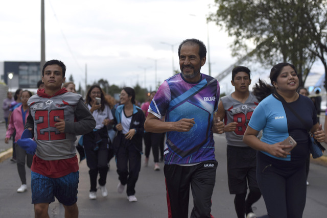 Foto: Cortesía  Más de seis mil participan en la Carrera Nocturna Universitaria