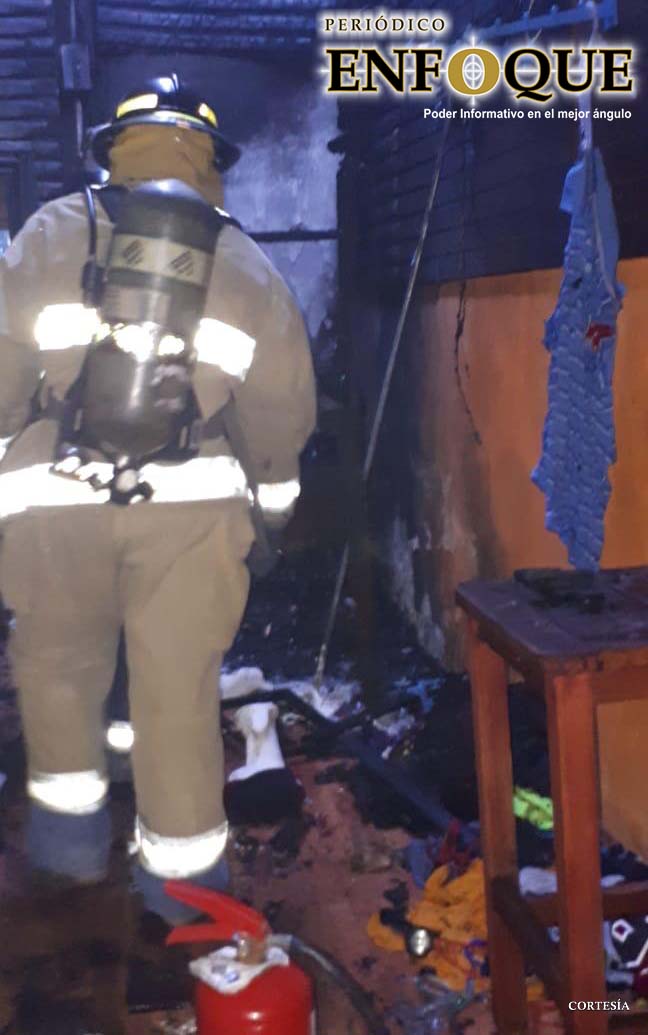 Foto: Cortesía (Redes) Controlan incendio de negocio de mercado de La Piedad