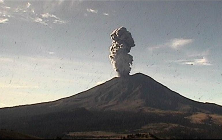 Foto: Cortesía El Popocatépetl registra explosión de más de dos kilómetros de altura