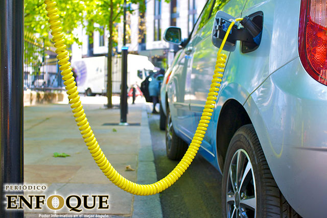 Autos eléctricos podrían cargarse en 10 minutos en el futuro