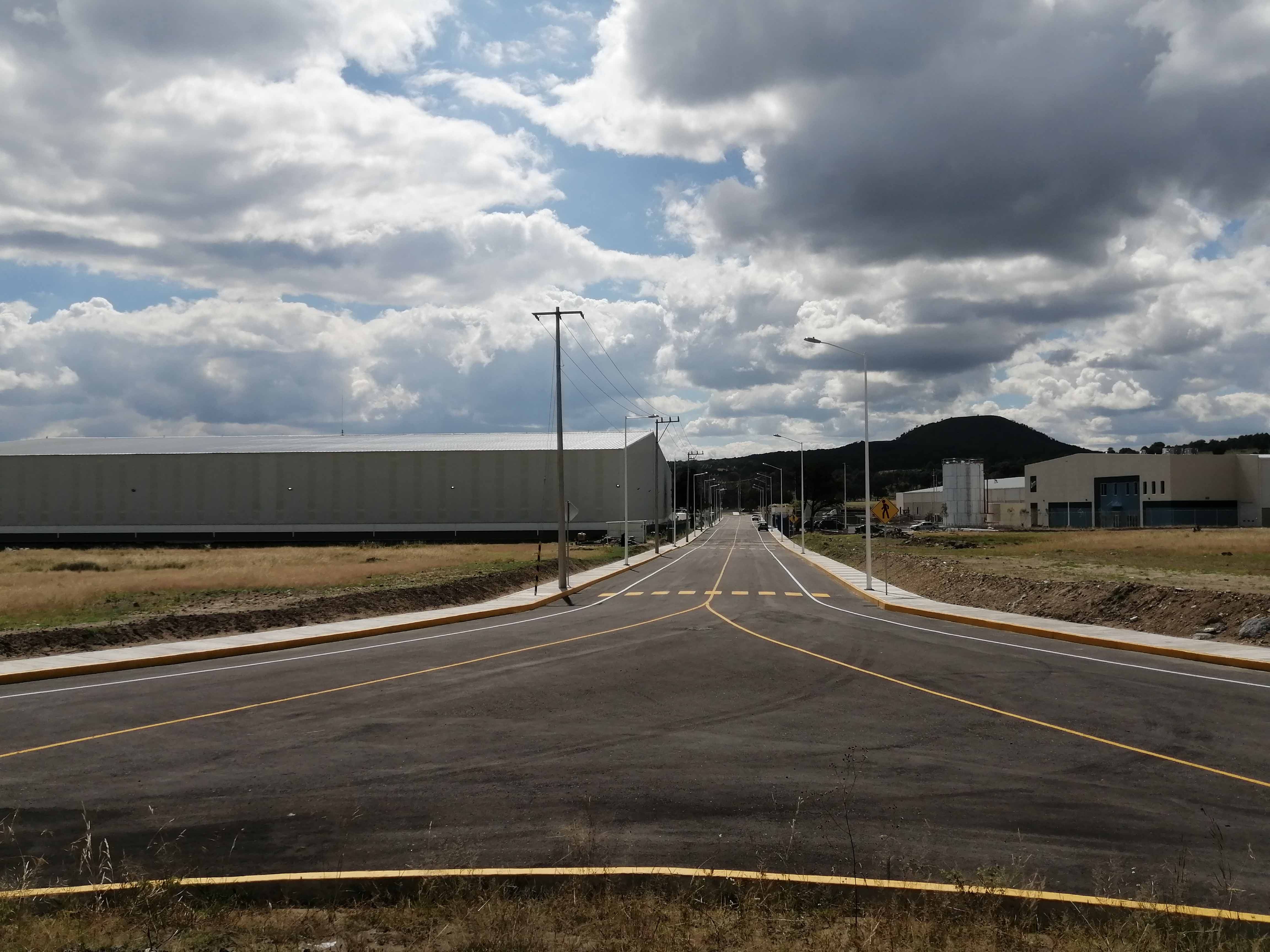 Foto: Cortesía  Concluye SECODUVI construcción de carriles de acceso a calle en CIX I