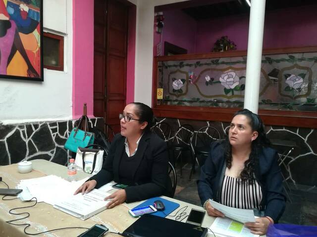 Foto: Wilmer Zárate  Comité de padres de familia denuncia a directora del CENHCH por presunto desvío de recursos
