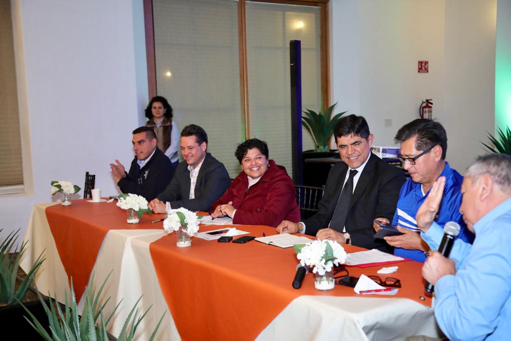 Foto: Cortesía  Karina Pérez Popoca muestra coordinación y cercanía con vecinos de Lomas de Angelópolis