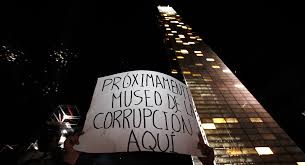 Foto: Cortesía  AMLO quiere ponerle una placa de 'Monumento a la Corrupción' a la Estela de Luz