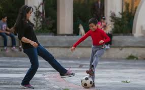 Madres no tendrán custodia automática de hijos tras divorcio: SCJN