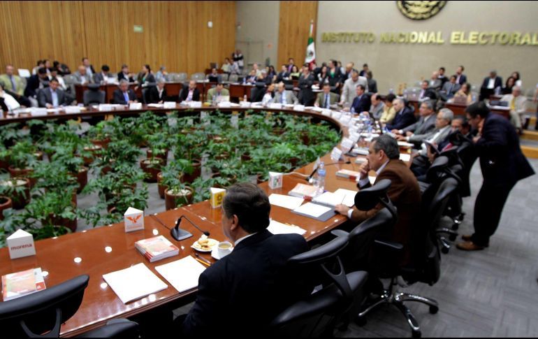 El INE rechaza propuesta de reducir a tres años su presidencia