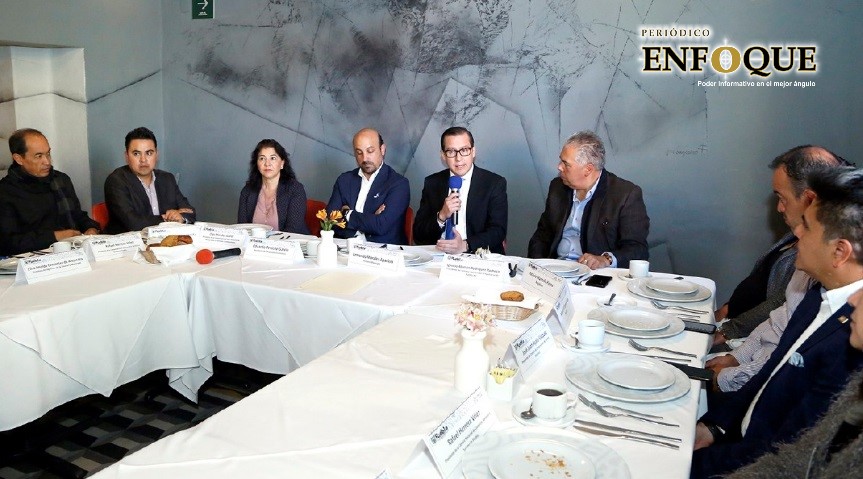 Dan descuentos en permisos para negocios que venden bebidas alcohólicas (Video)