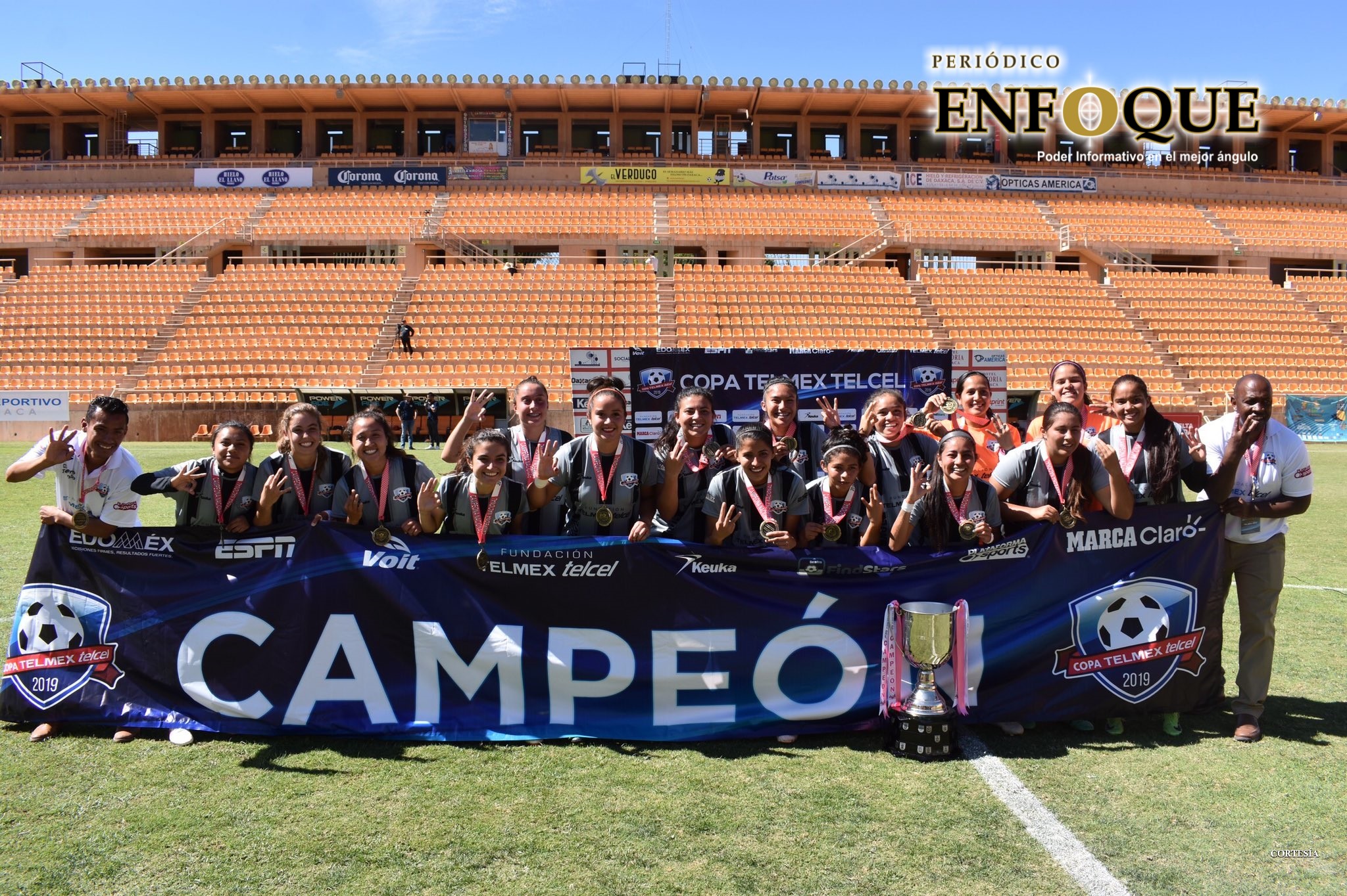 Aztecas le dio a Puebla el tricampeonato de Copa Telmex 