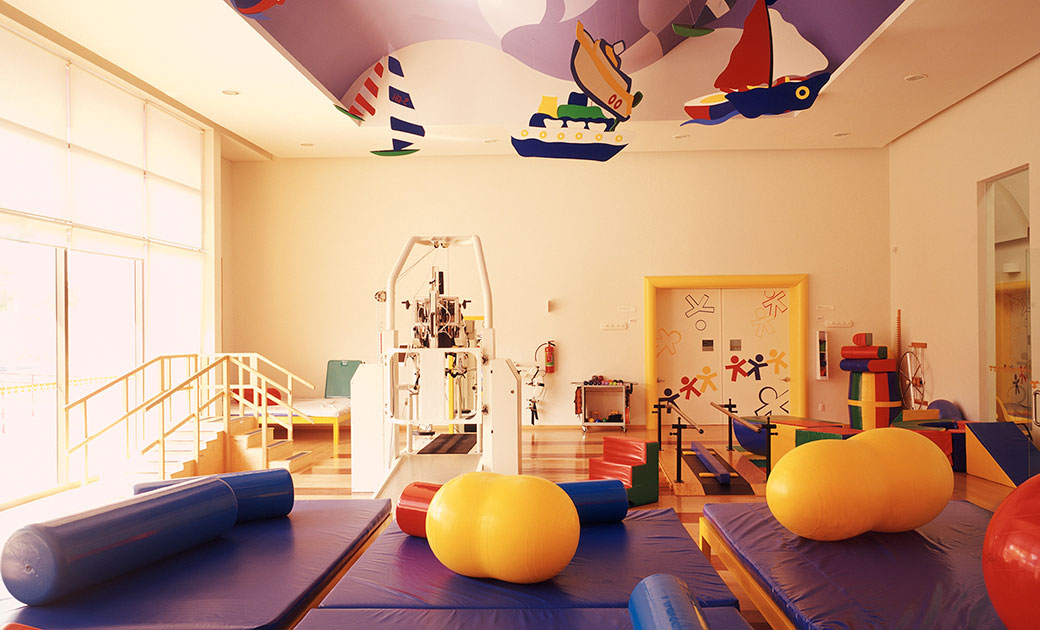 No descarto un acuerdo para usar centros Teletón para atender más personas: AMLO