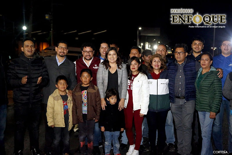 Foto: Cortesía Instalan en 5 mil 200 metros de carretera luz autónoma (Fotos)