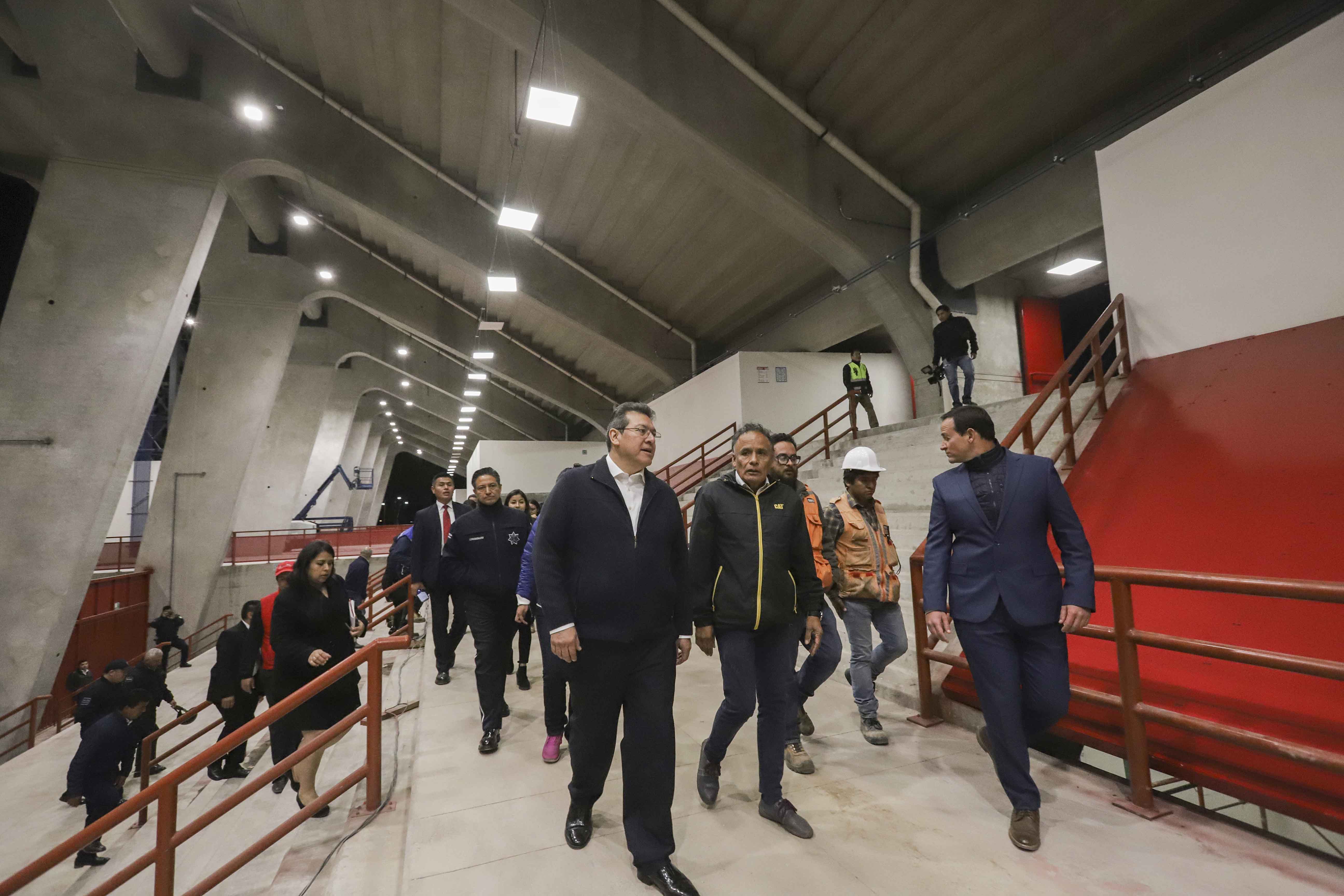 Marco Mena supervisa Modernización del Estadio Tlahuicole