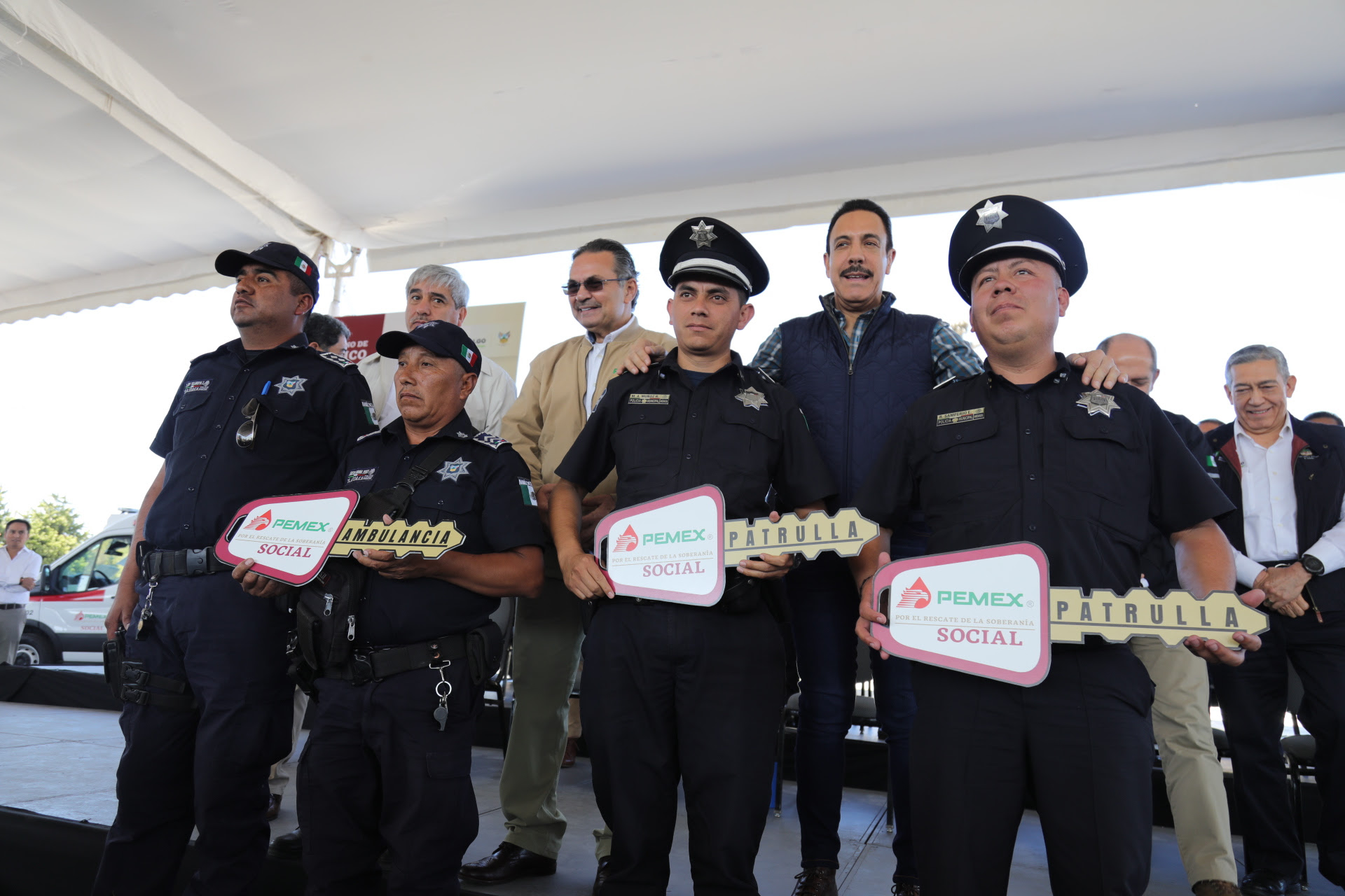 PEMEX entrega apoyos a municipios de Hidalgo