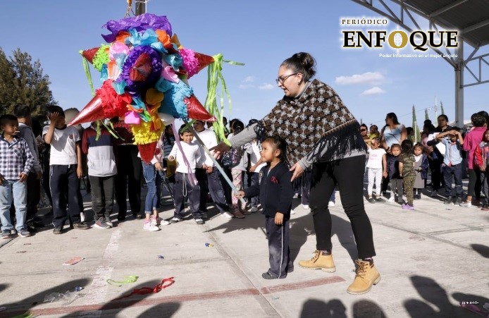 Arrancan programa Navidad en Familia en juntas auxiliares de la capital poblana (Fotos)
