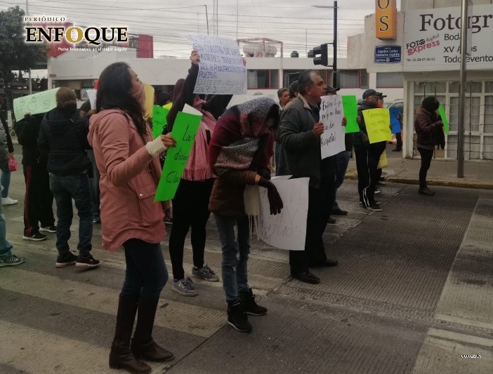 Foto: Cortesía Por tercer día, empleados de confianza de OOSL exigen pago de prestaciones (Video)