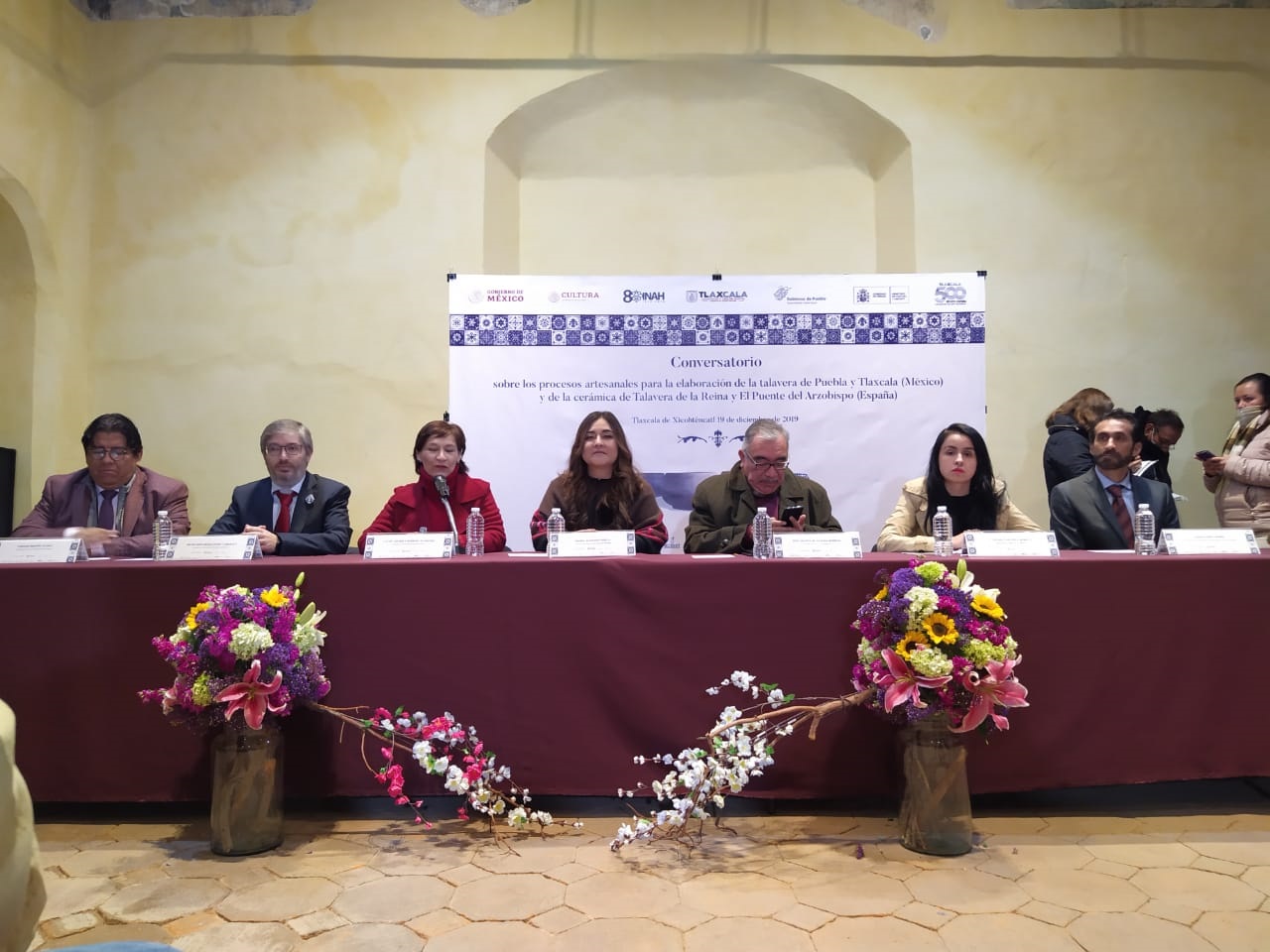Foto: Cortesía Realiza SECTURE Tlaxcala conversatorio sobre procesos Artesanales de la Talavera en México Y España