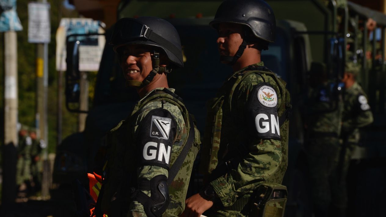 Guardia Nacional detiene a estadounidense con armas de alto calibre en Sonora